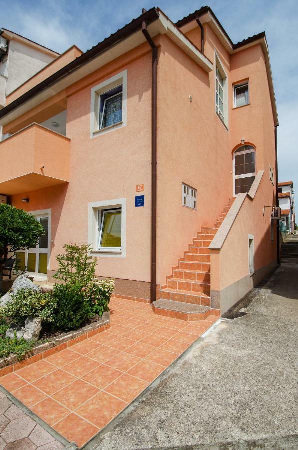 Picco Apartment
